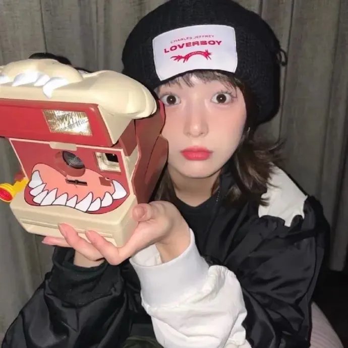 等爱的女人国语封面